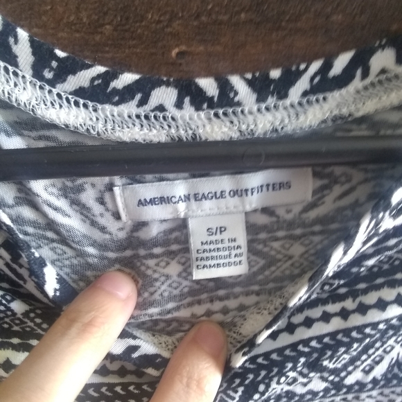 AMERICAN EAGLE CROP TOP - Picture 2 of 2